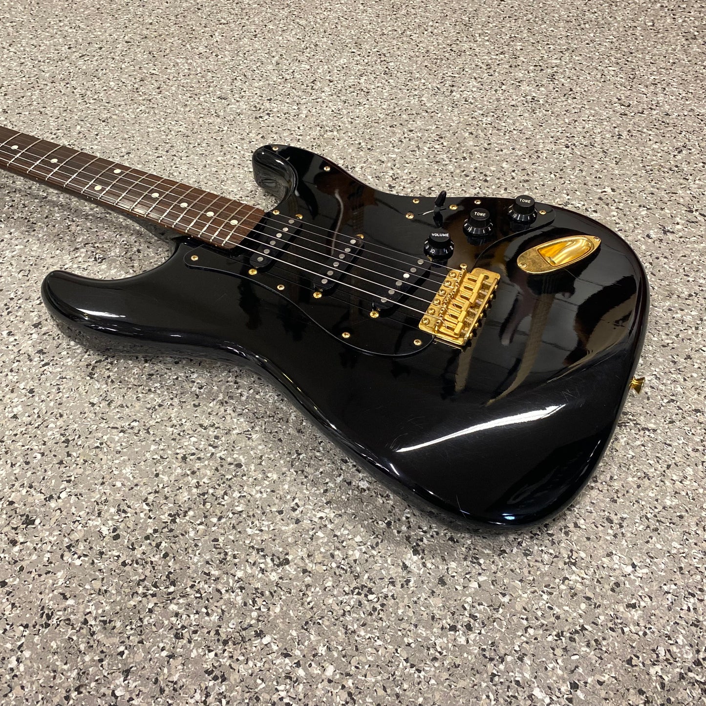Fender MIJ Stratocaster Black (1987)