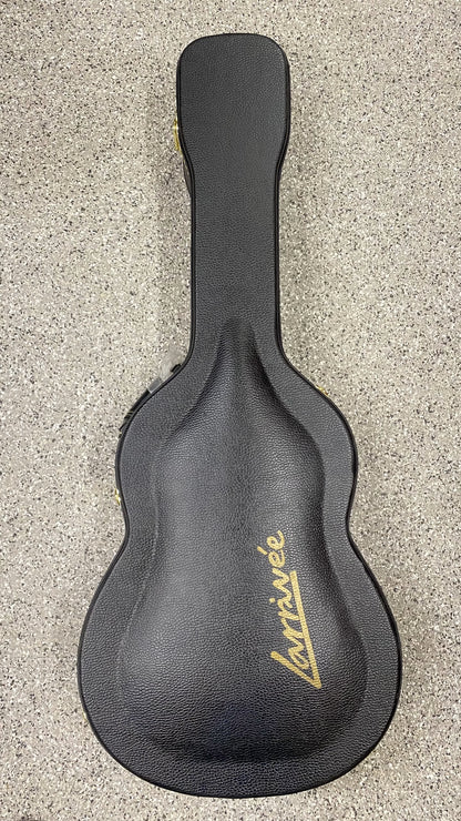 LARRIVEE LSV-11 Vine Inlays inkl. Koffer Western-Gitarre